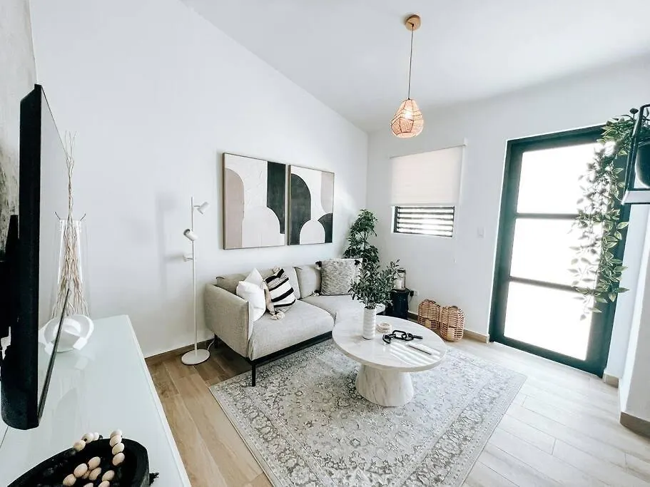 Stylish Comfy Boho Style Home W/ Parking@ Сан-Хуан Вилла